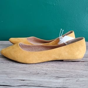 NWT Old Navy Pointed Ballet Flats Women's Size 10 Mustard Yellow